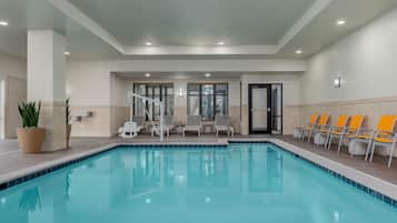 Una piscina techada