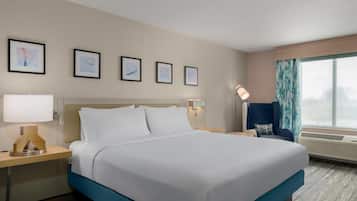 Room, 1 King Bed | Blackout drapes, iron/ironing board, free cribs/infant beds
