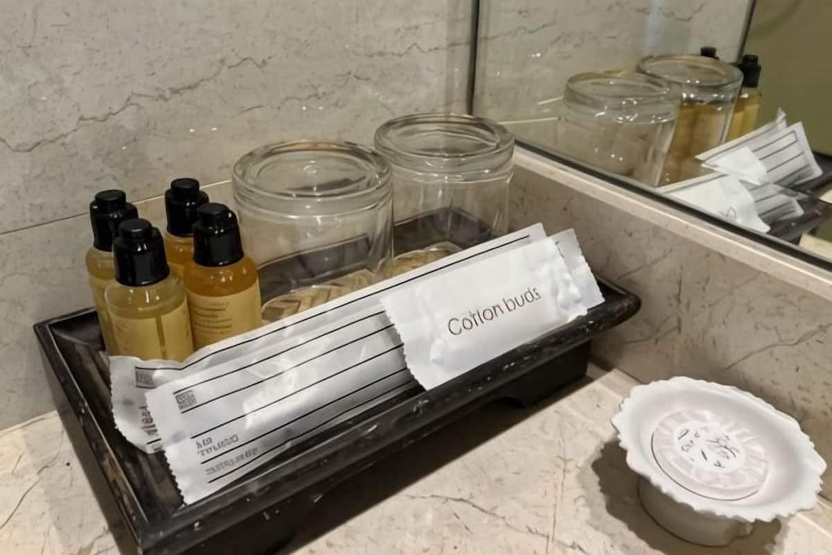 Bathroom amenities