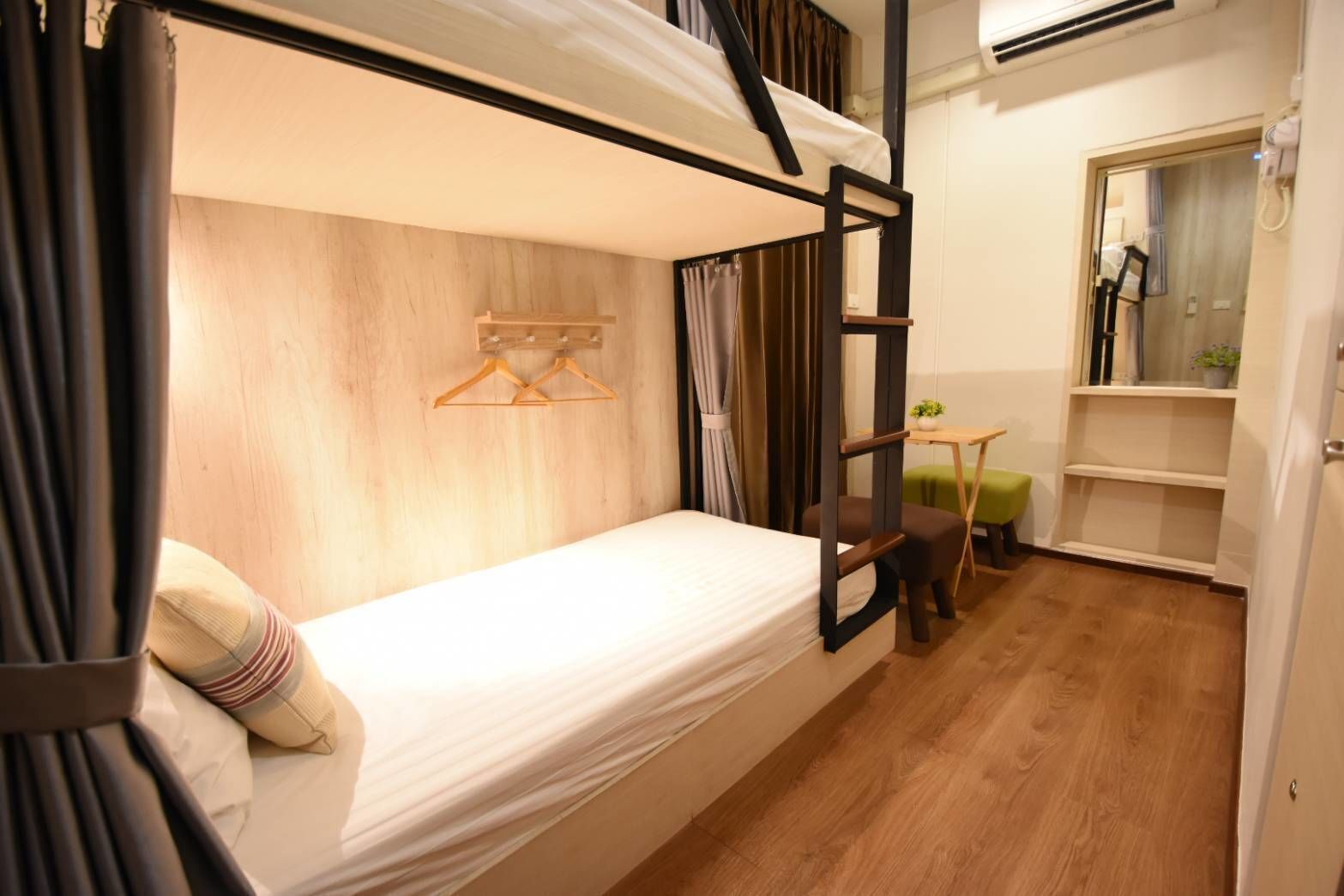 Desk, blackout drapes, free WiFi, bed sheets