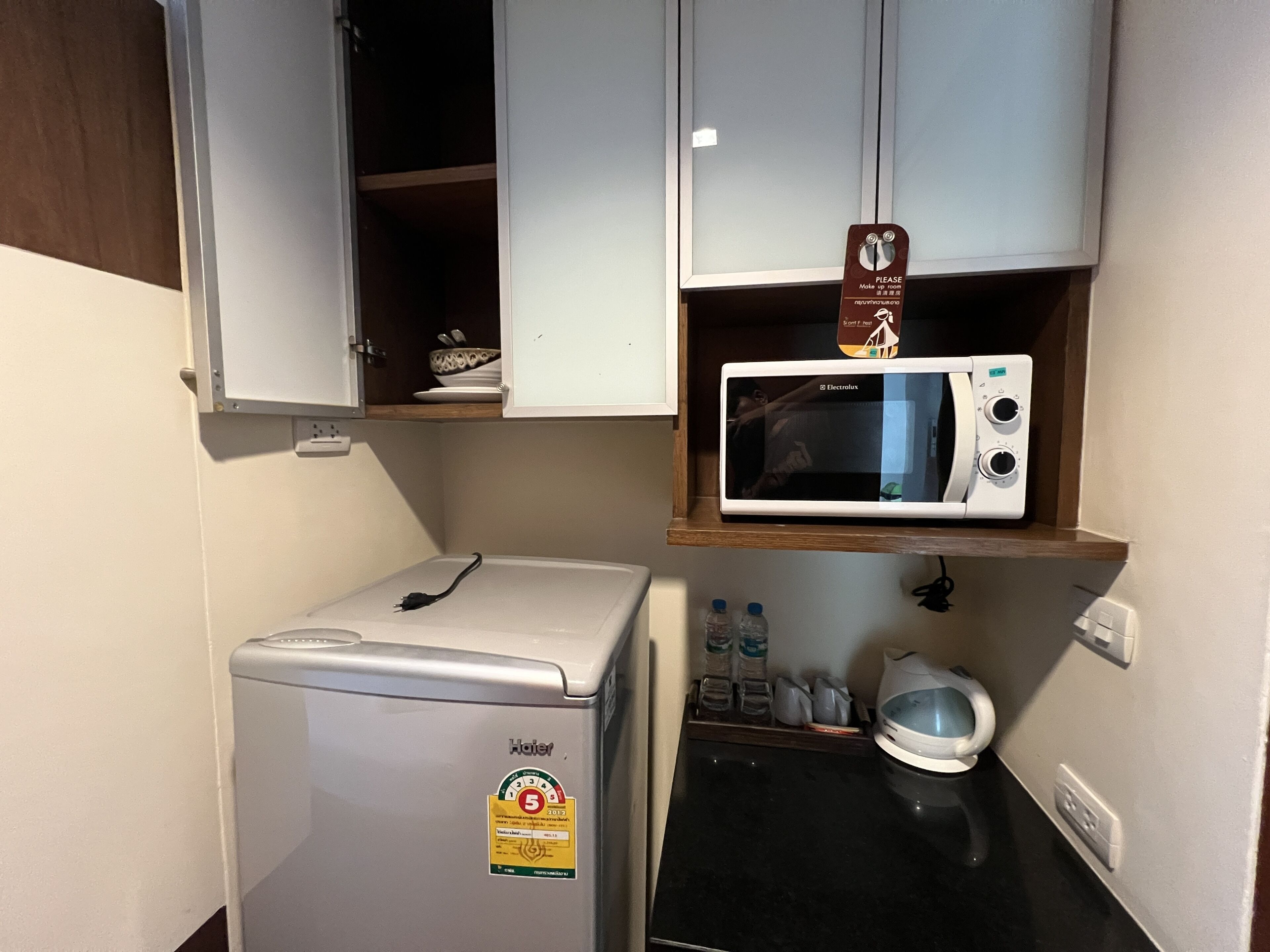 deluxe studio | private kitchen