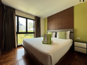 Exclusive Studio | Desk, blackout drapes, free WiFi, bed sheets