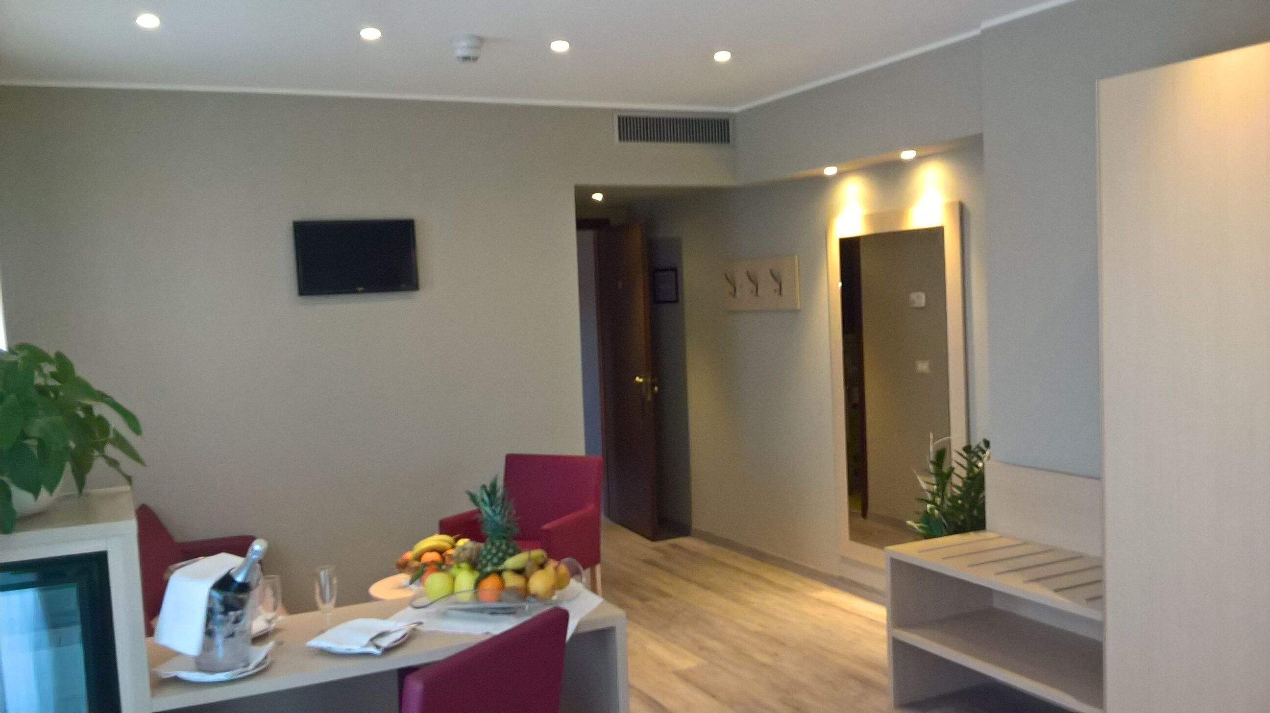 in-room safe, desk, free cots/infant beds, free wifi