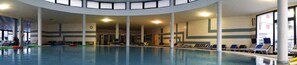 Indoor pool, 3 outdoor pools