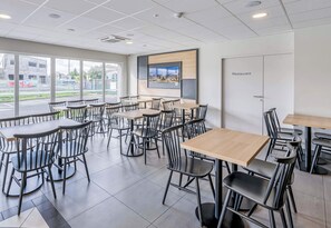 Restaurant - B&B HOTEL BORDEAUX Le Haillan (4653) (Le Haillan)