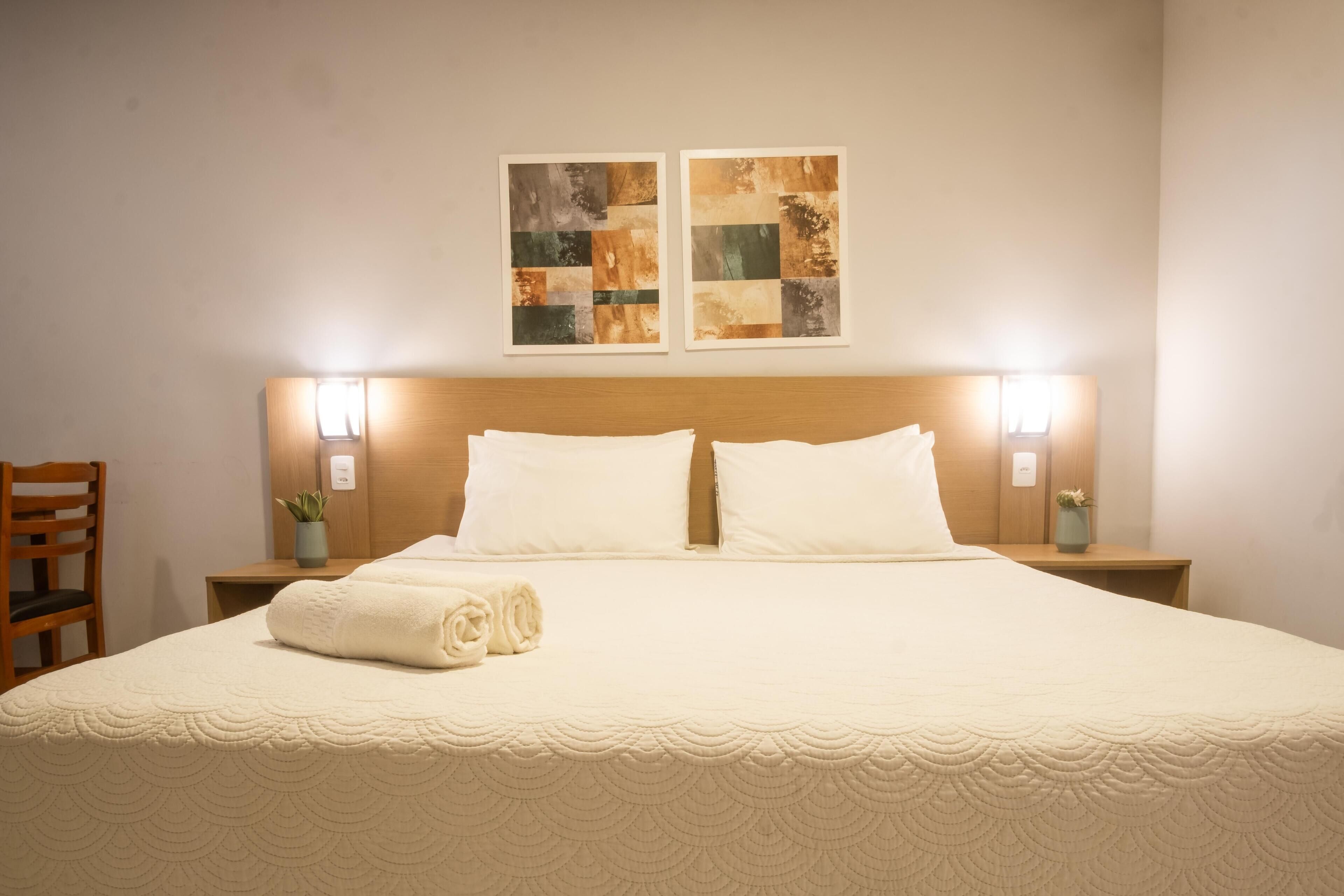 Minibar, desk, free WiFi, bed sheets