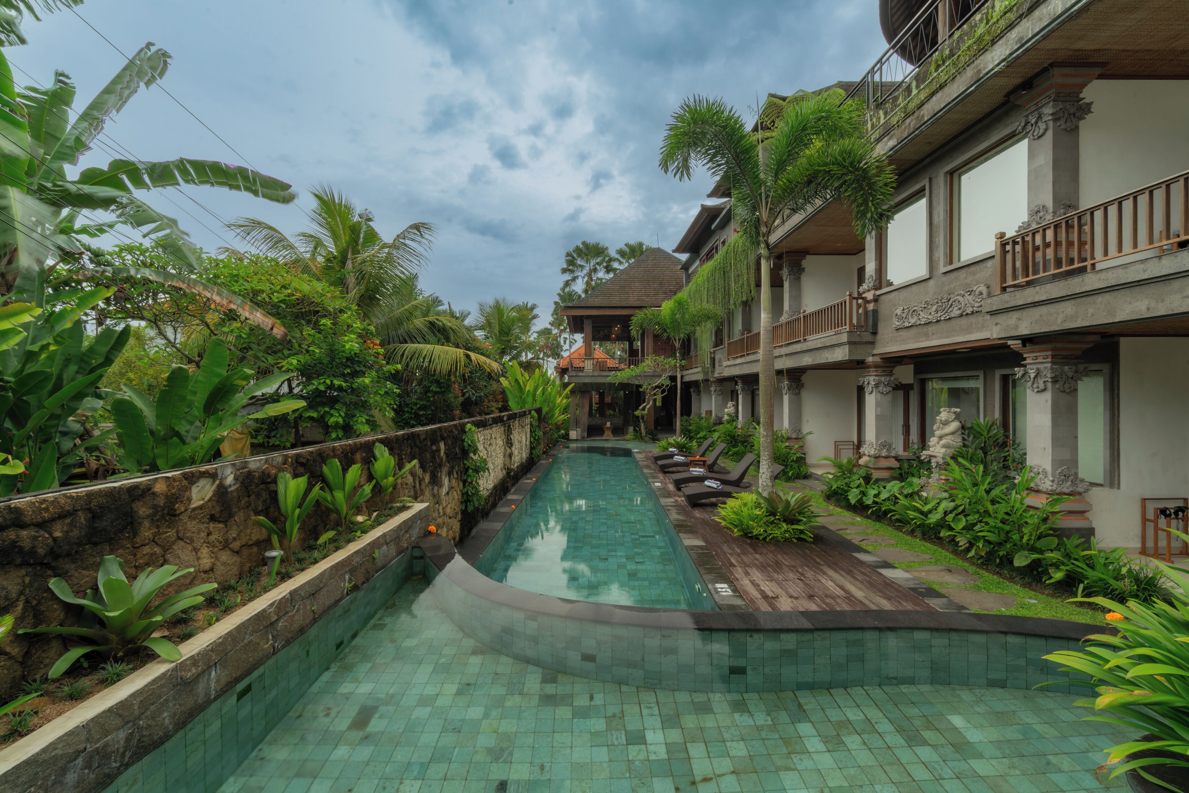 Outdoor pool, sun loungers