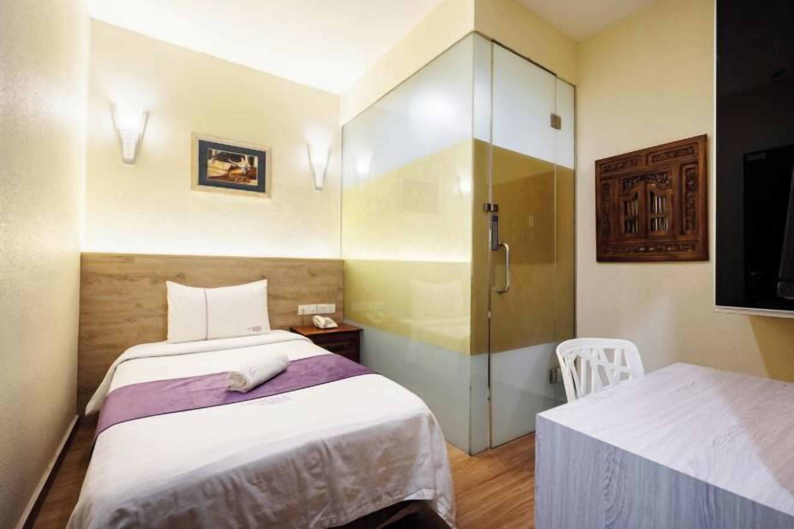 Safe på rommet, lydisolert, strykejern/-brett og wi-fi (inkludert)