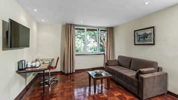 Suite Studio Premium, 1 trĂšs grand lit, coin cuisine (View) | Coffres-forts dans les chambres, bureau, Wi-Fi gratuit, draps fournis