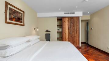 Premium Suite, 1 King Bed, Kitchenette (View) | In-room safe, desk, free WiFi, bed sheets