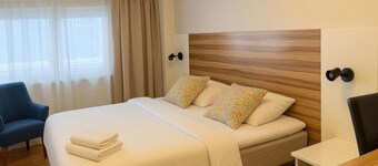 Arkadia Hotel & Hostel