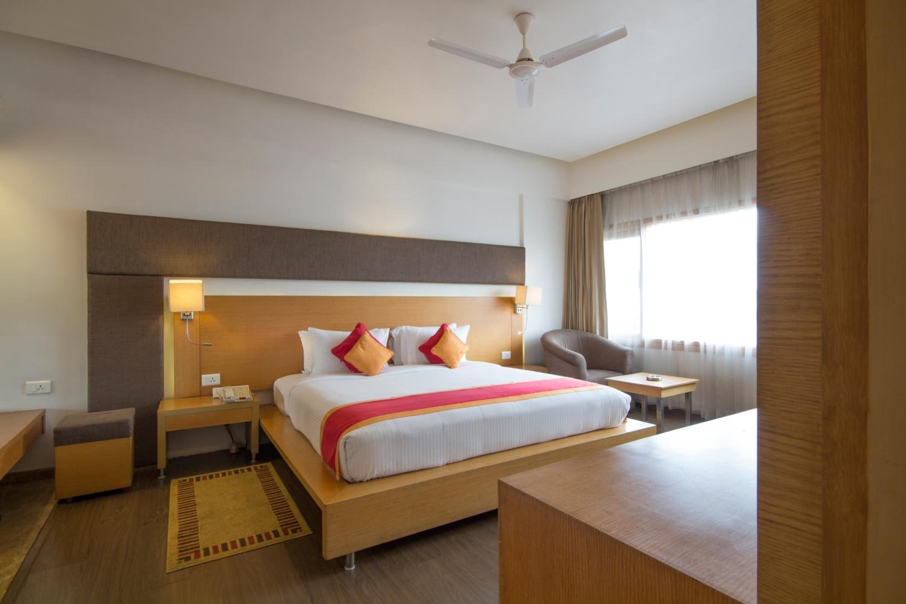 premium bedding, in-room safe, individually decorated