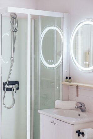 Departamento | Baño | Secadora de cabello y toallas 