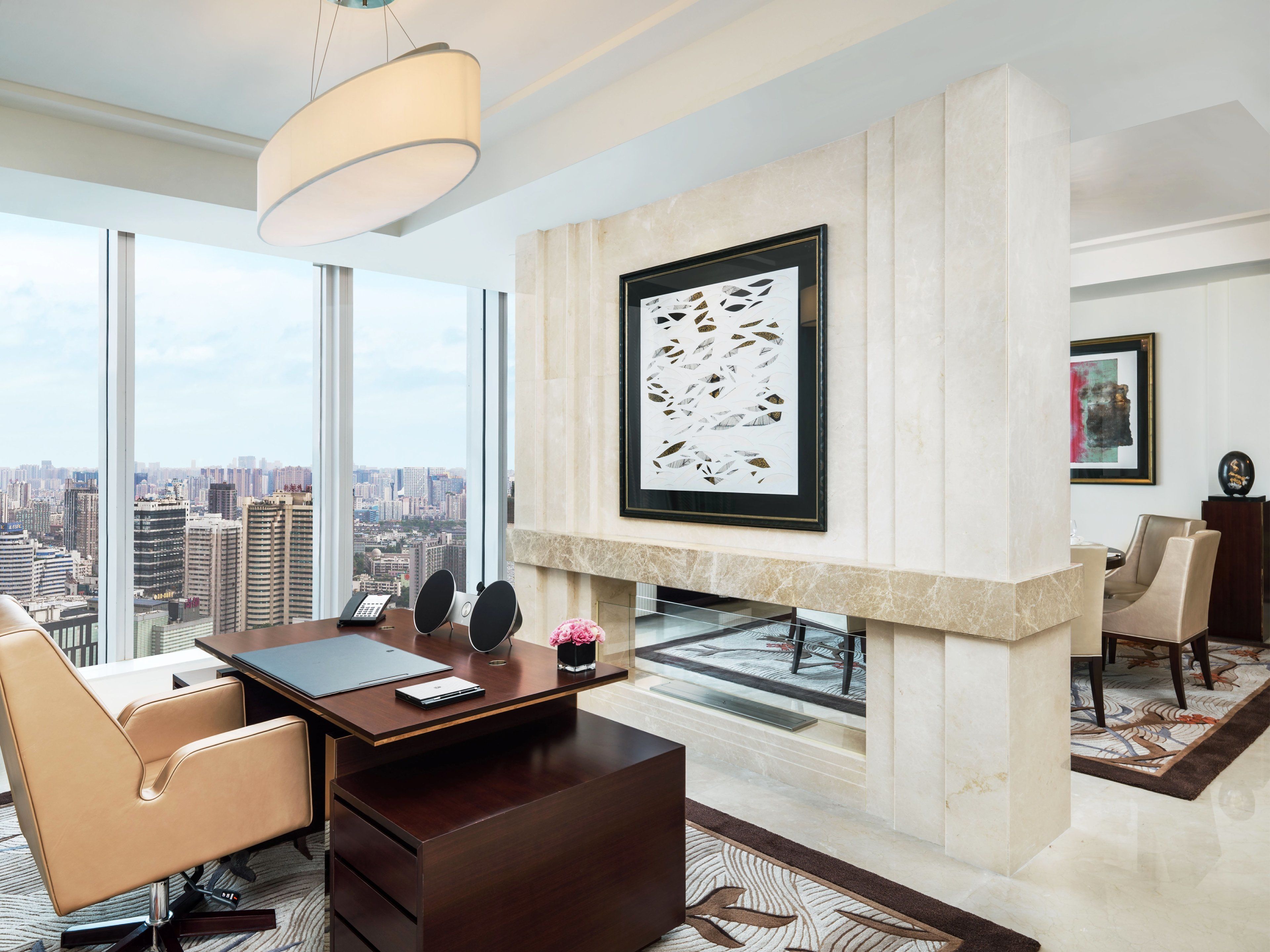 1 bedroom, premium bedding, down duvets, free minibar items