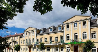 Hotel Reza