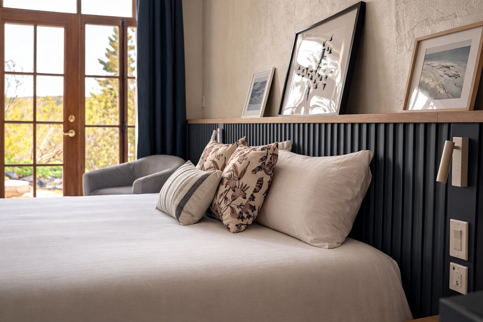 Garden side, 1 King Bed