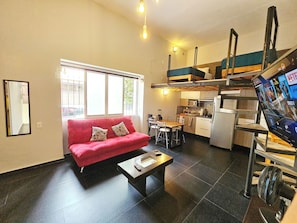 Executive Loft | Iron/ironing board, free WiFi, bed sheets - Hotel del Refugio (Guadalajara)