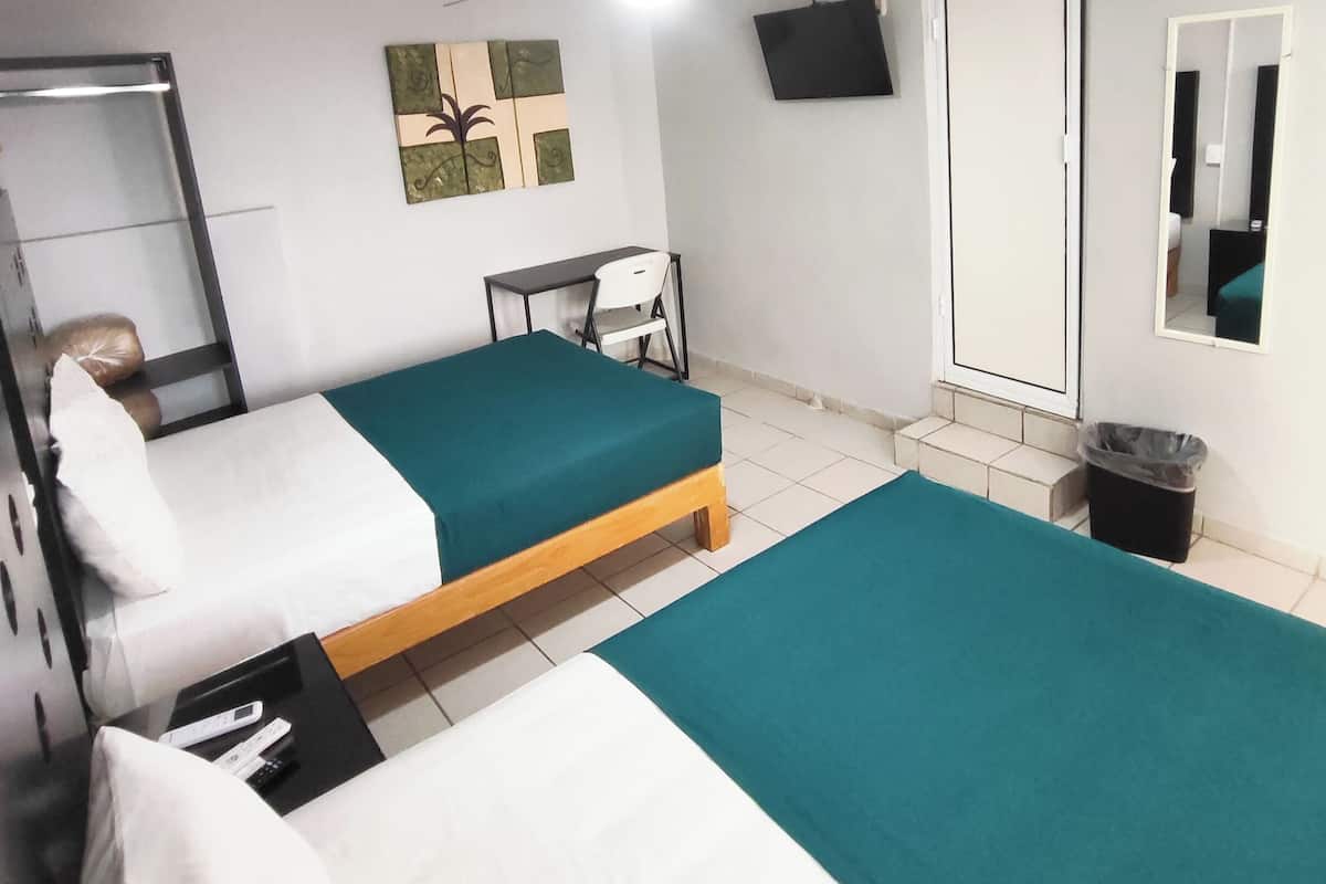 Comfort Room, 2 Double Beds, Non Smoking