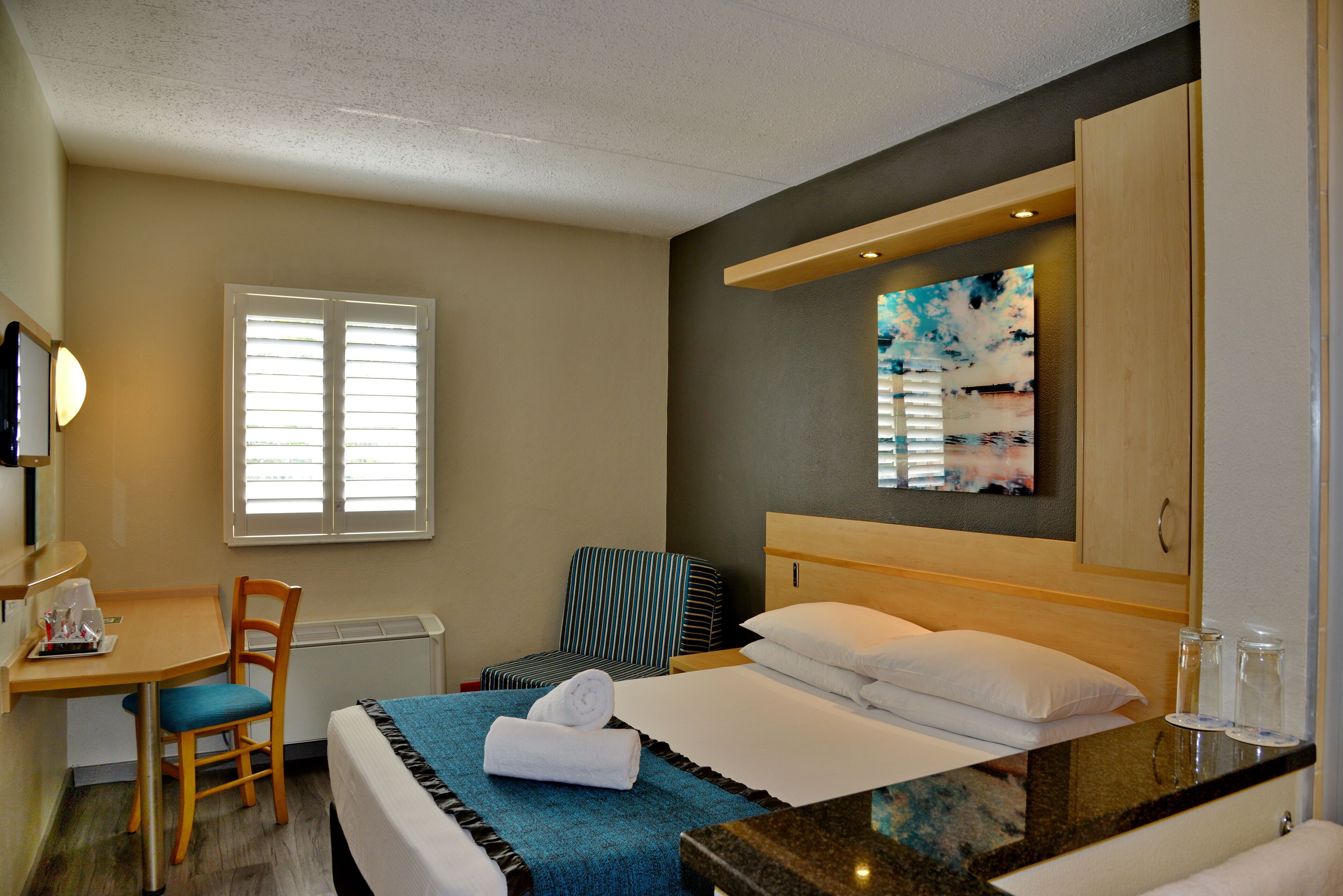 desk, laptop workspace, blackout curtains, soundproofing