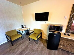 Habitación doble | Escritorio, insonorización, tabla de planchar con plancha y wifi gratis