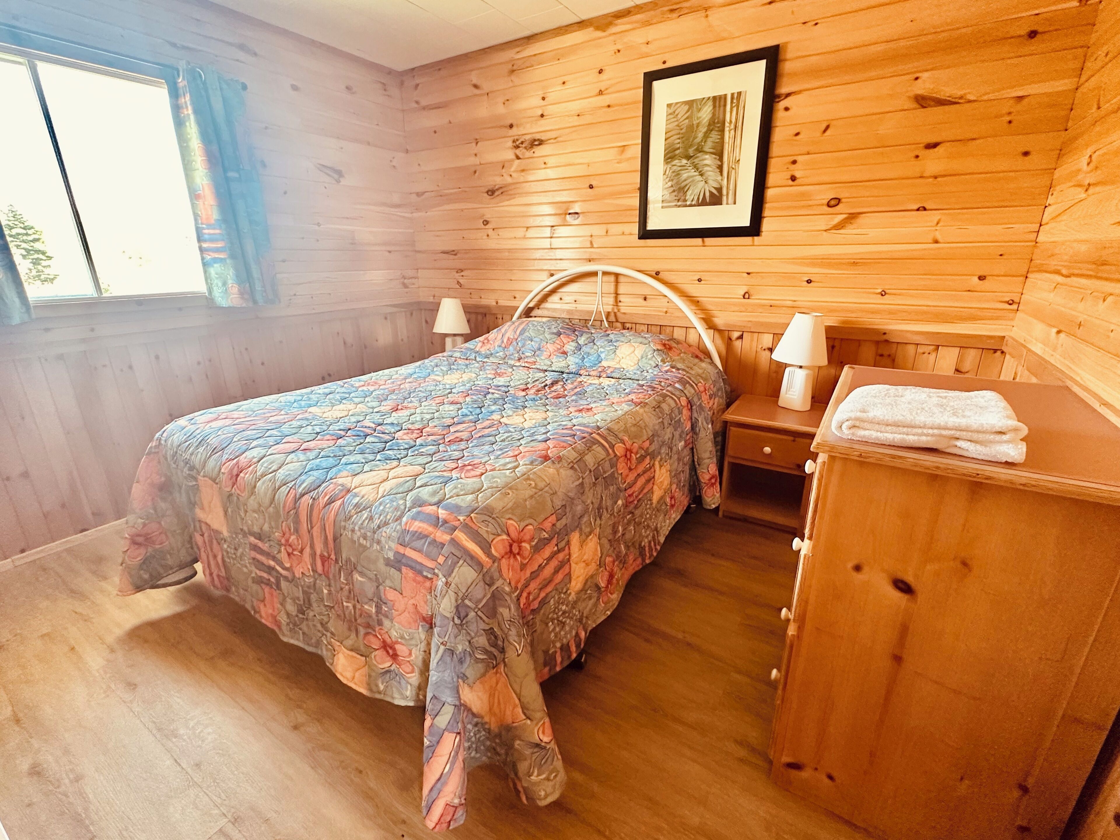 1 chambre, chambres insonorisées, fer et planche à repasser