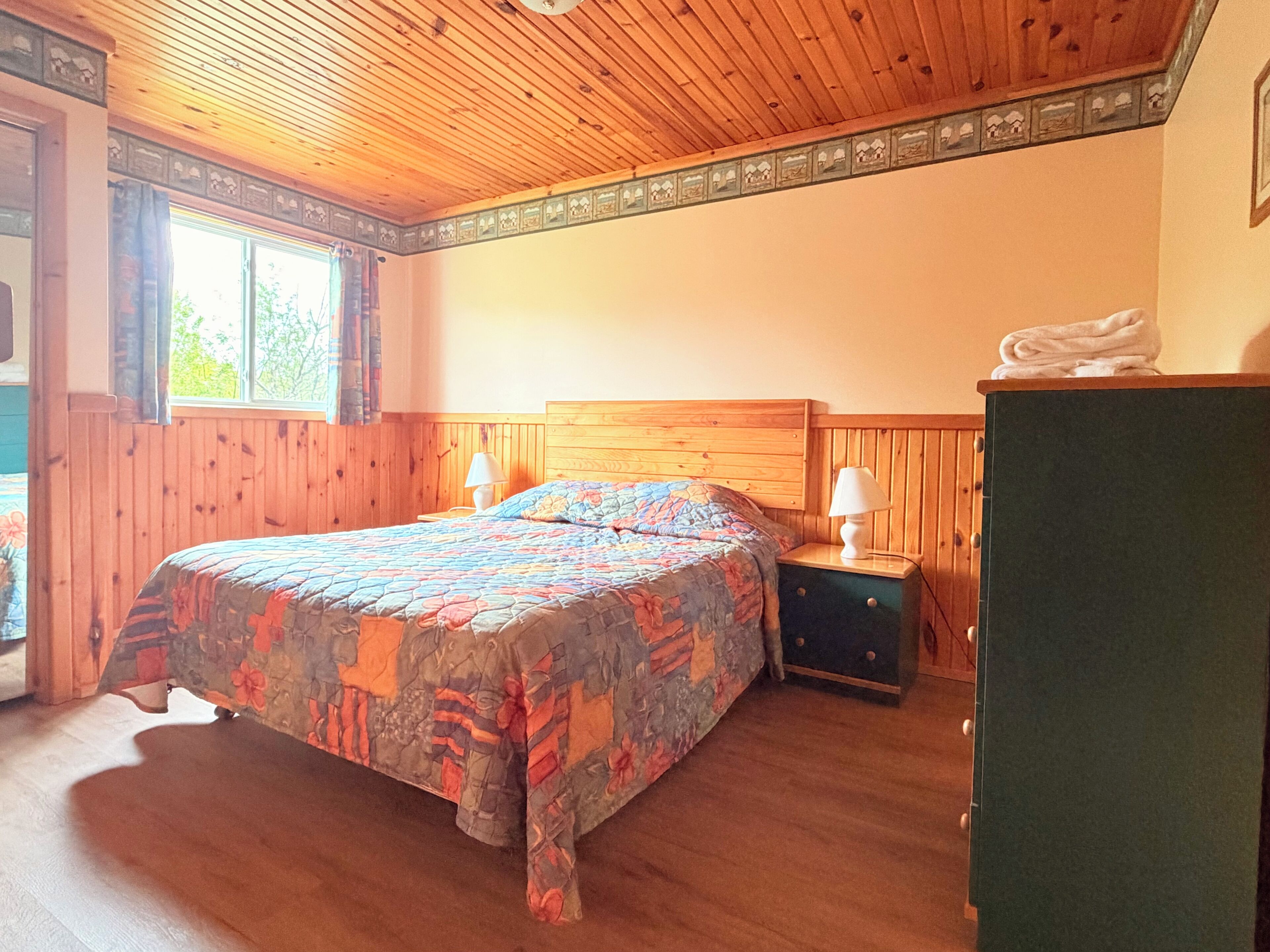 1 chambre, chambres insonorisées, fer et planche à repasser