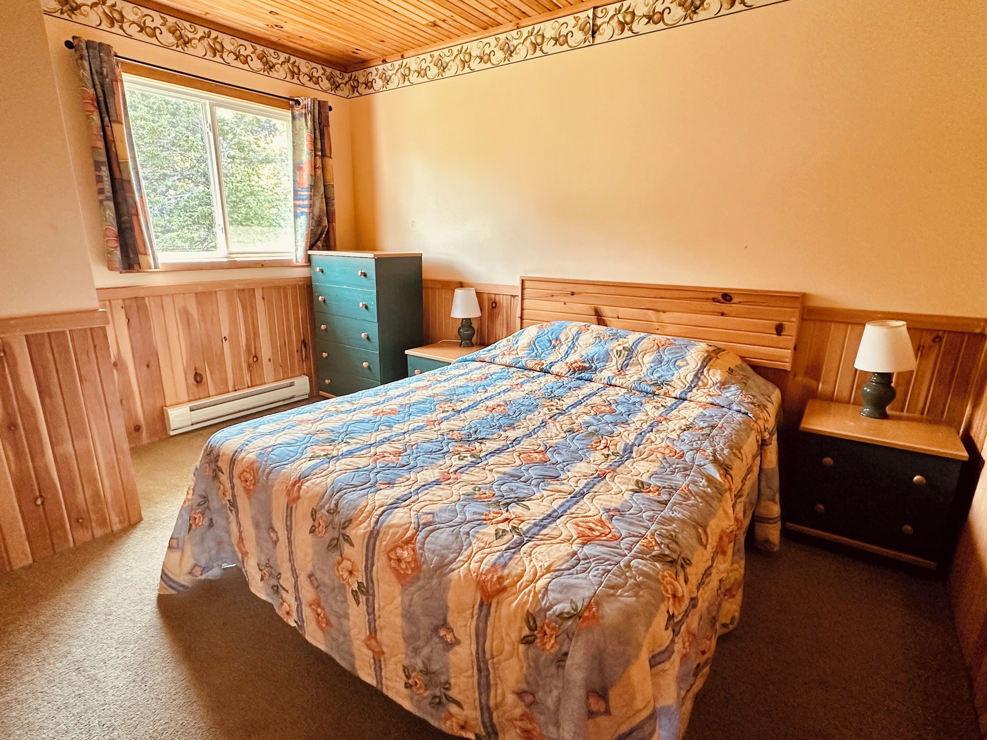 1 chambre, chambres insonorisées, fer et planche à repasser