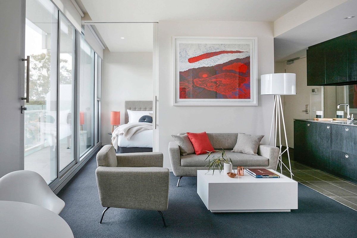 In-room safe, laptop workspace, iron/ironing board, cots/infant beds