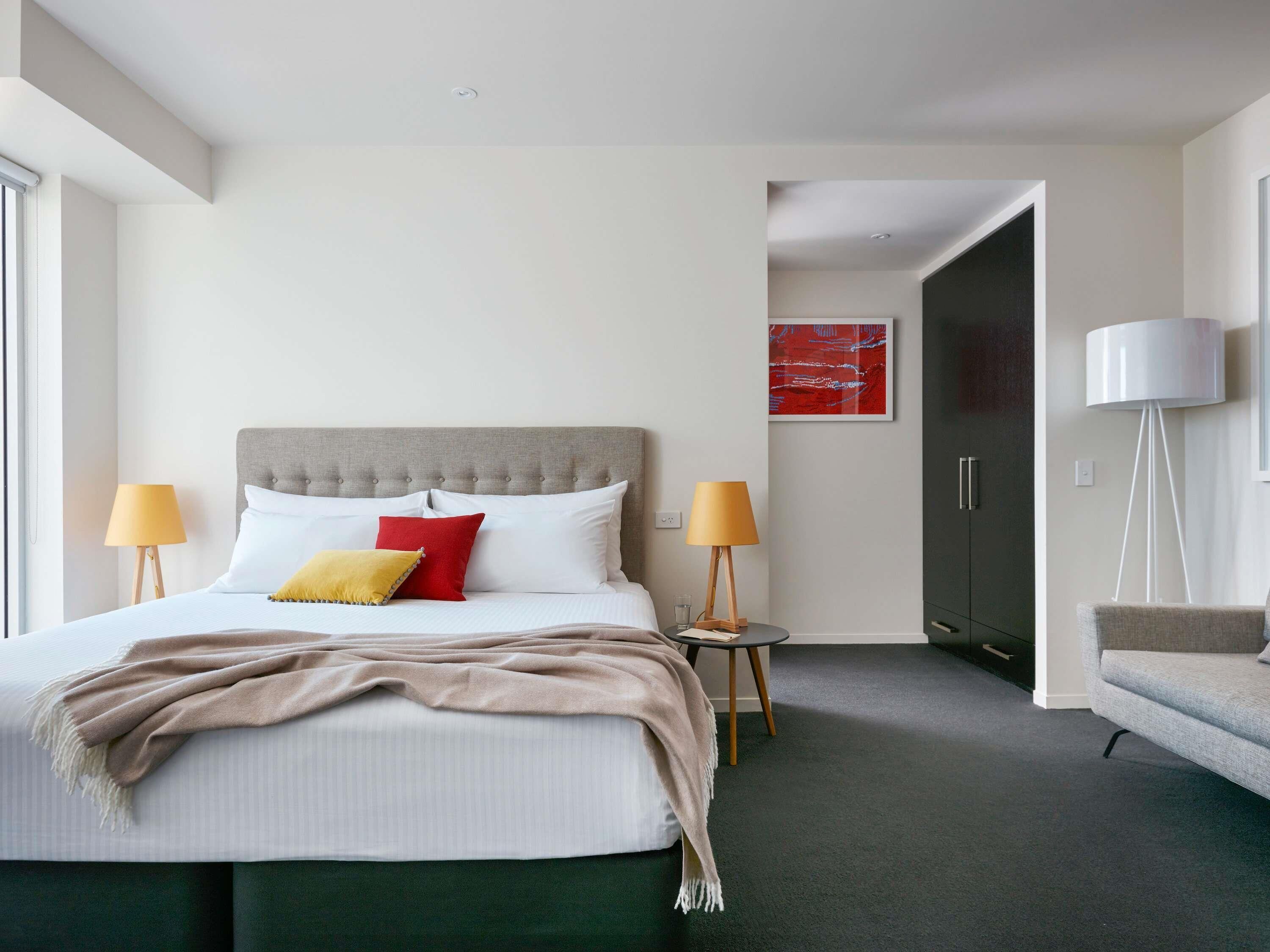 Studio Suite | In-room safe, laptop workspace, iron/ironing board, cribs/infant beds