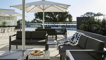 Outdoor pool, sun loungers