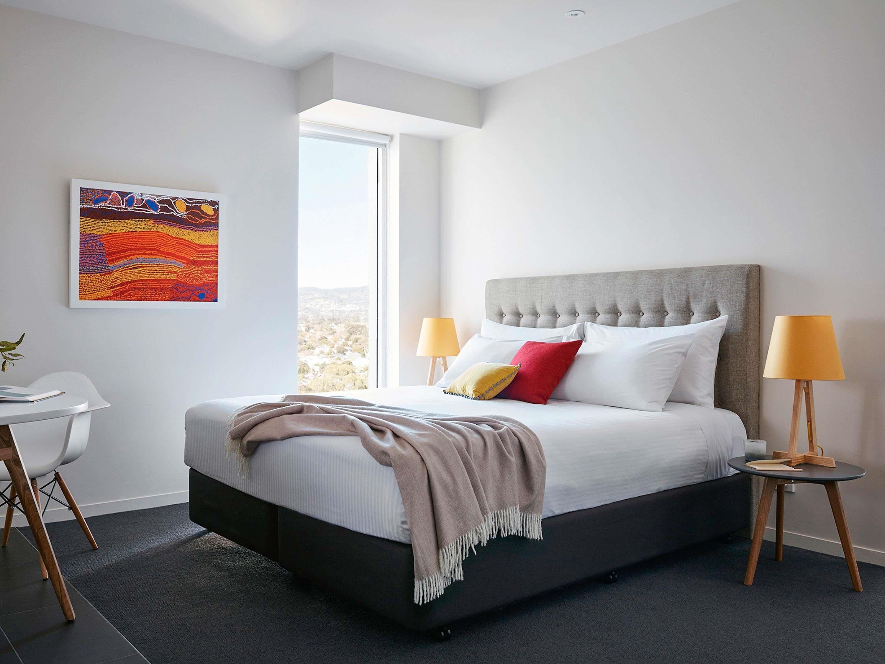 Studio Suite | In-room safe, laptop workspace, iron/ironing board, cribs/infant beds