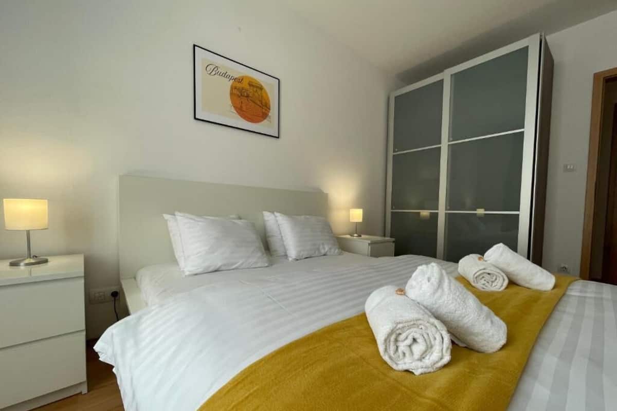 Apartment, 1 Bedroom, Non Smoking, Balcony | In-room safe, blackout drapes, soundproofing, iron/ironing board