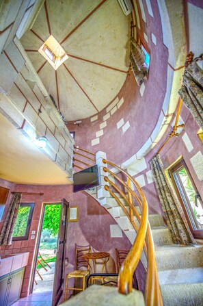 复式, 2 间卧室 (Sorocos) | 起居区 | 40-英寸纯平电视（配备卫星频道）