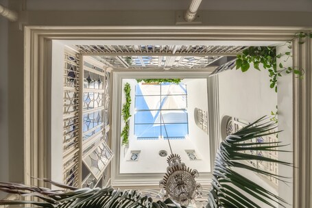 Hotel Casa de Colón – Affordable hotel in Seville