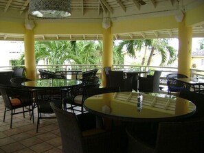 Breakfast, lunch, dinner served; Regional cuisine  - Condos At The Ridge (Ocho Rios)