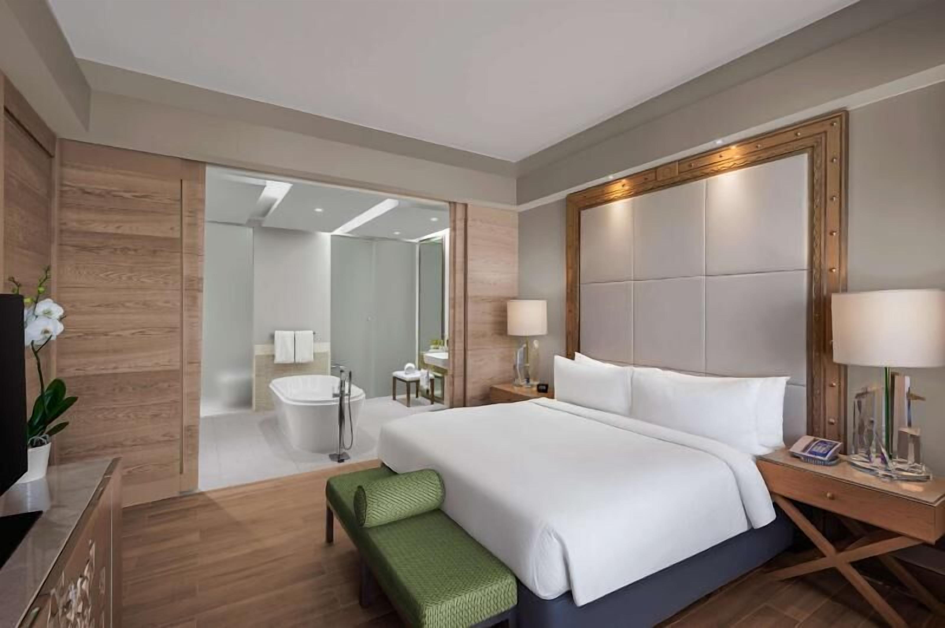 In-room safe, blackout curtains, soundproofing, free cots/infant beds
