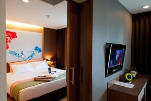 Grand Deluxe | Premium bedding, minibar, in-room safe, desk - 41 Suite Bangkok (Bangkok)