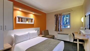 Desk, laptop workspace, blackout drapes, free WiFi