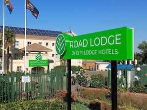 Fachada de la propiedad