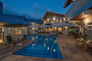 Outdoor pool - Pauba Beach Hotel (São Sebastião)