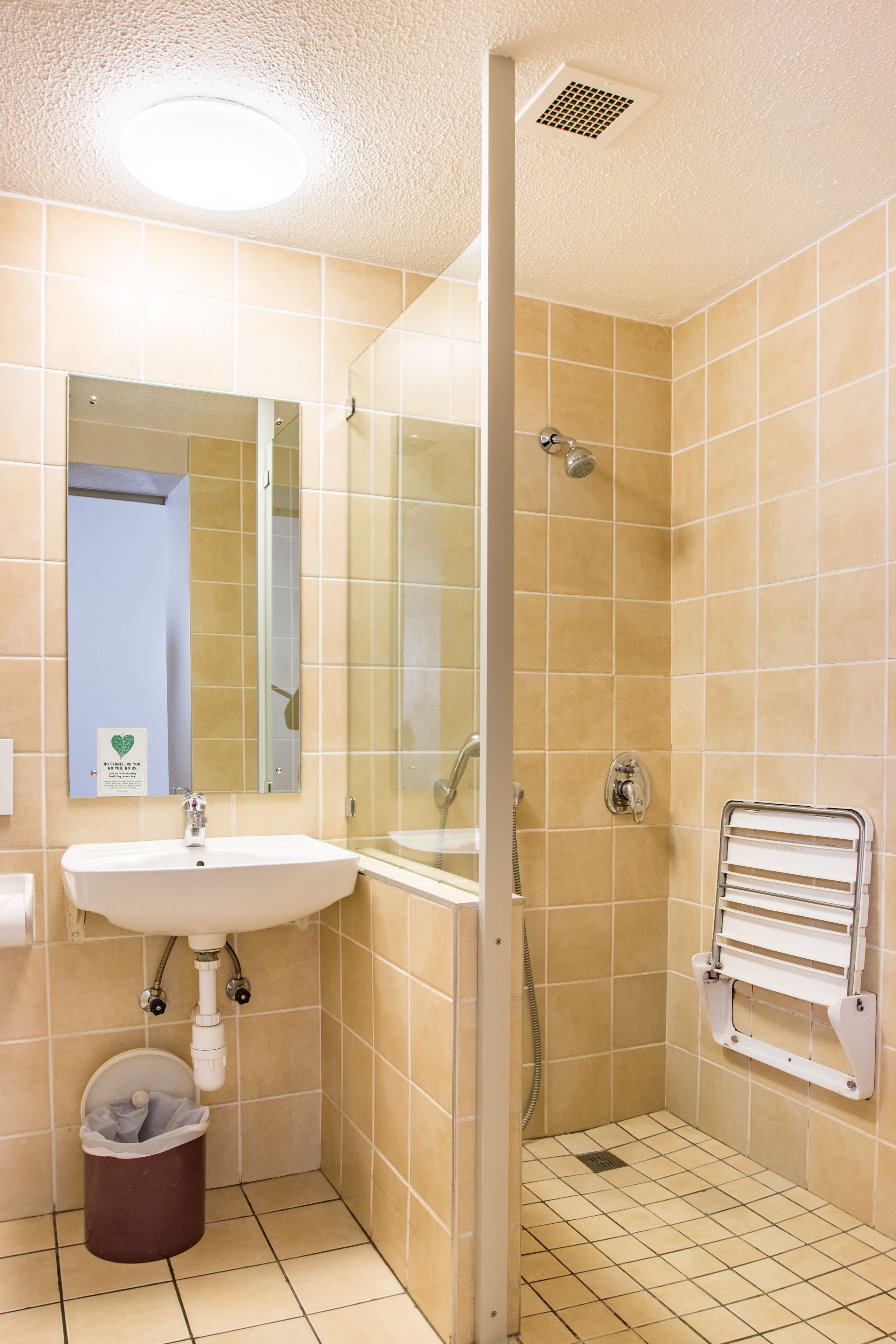 double room, accessible, non smoking | bathroom | shower, hair dryer, towels