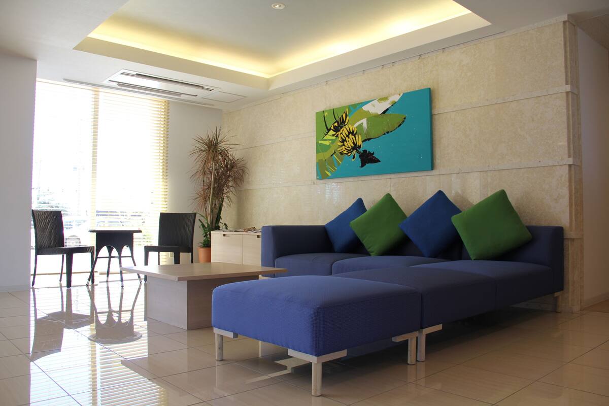 1 bedroom, in-room safe, desk, blackout curtains