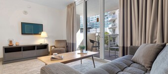 Roami at Habitat Brickell