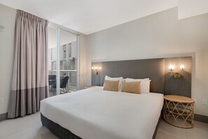 Laptop workspace, iron/ironing board, free WiFi, bed sheets