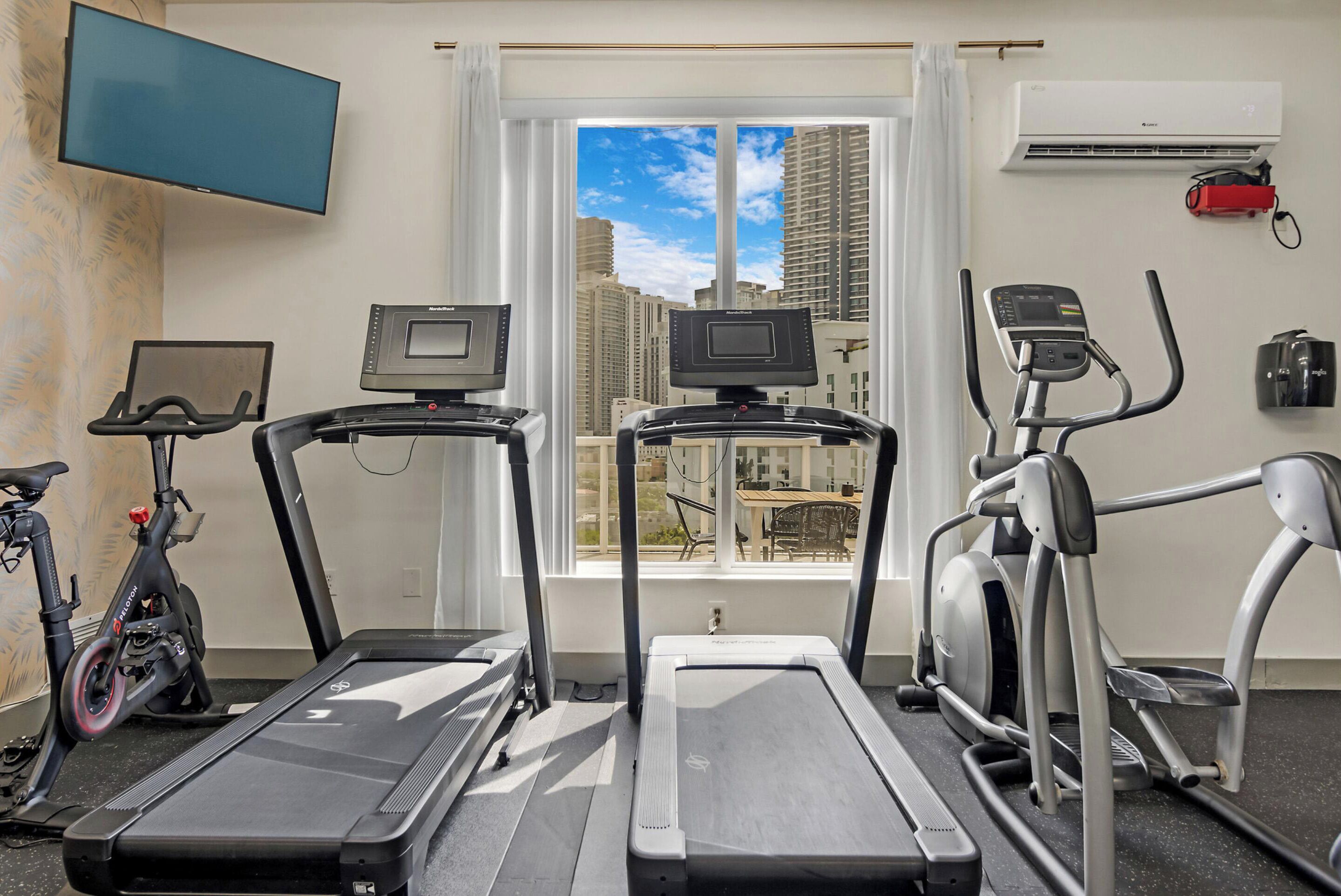 Photo - Roami at Habitat Brickell