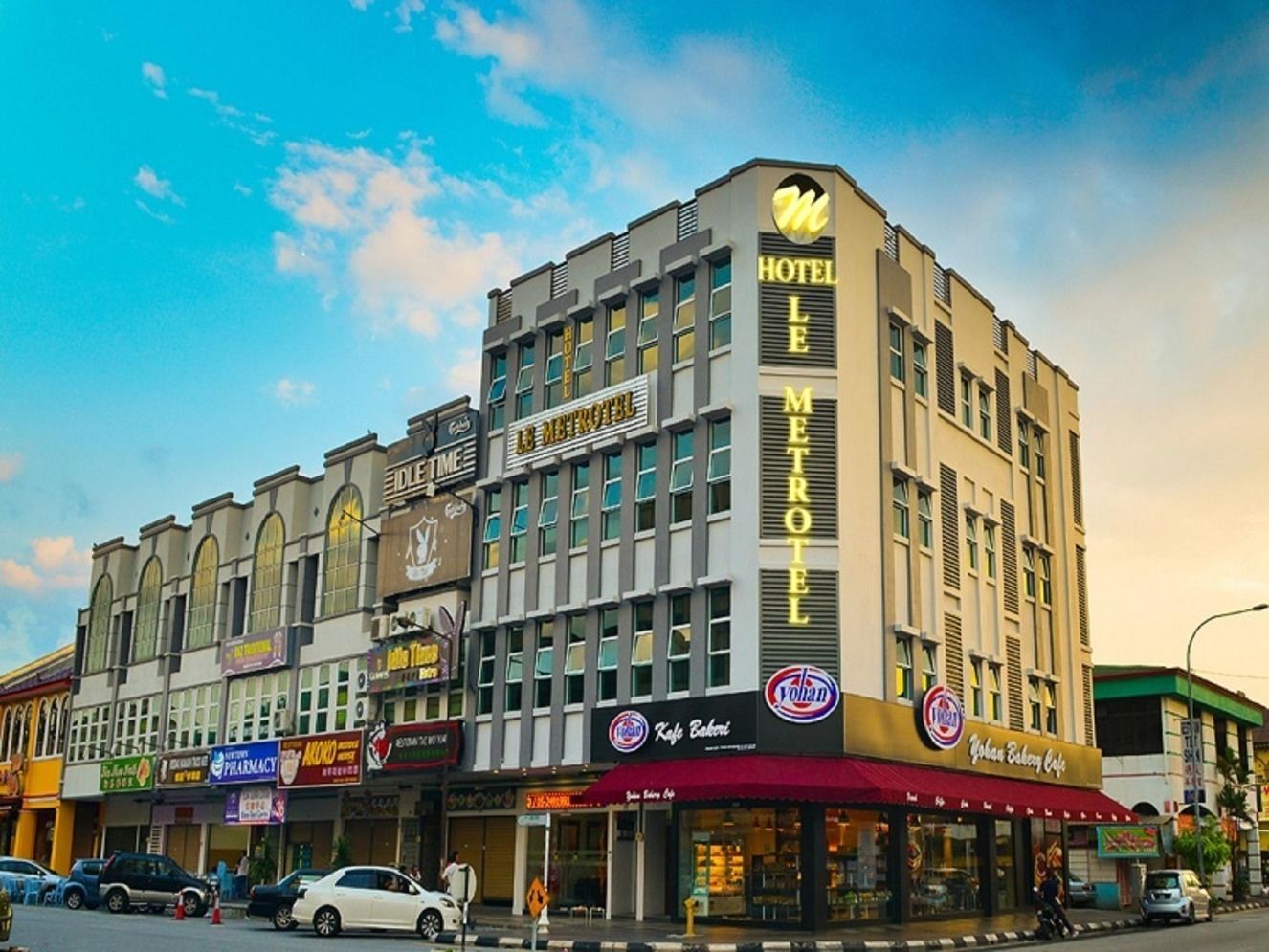 Pintu masuk properti