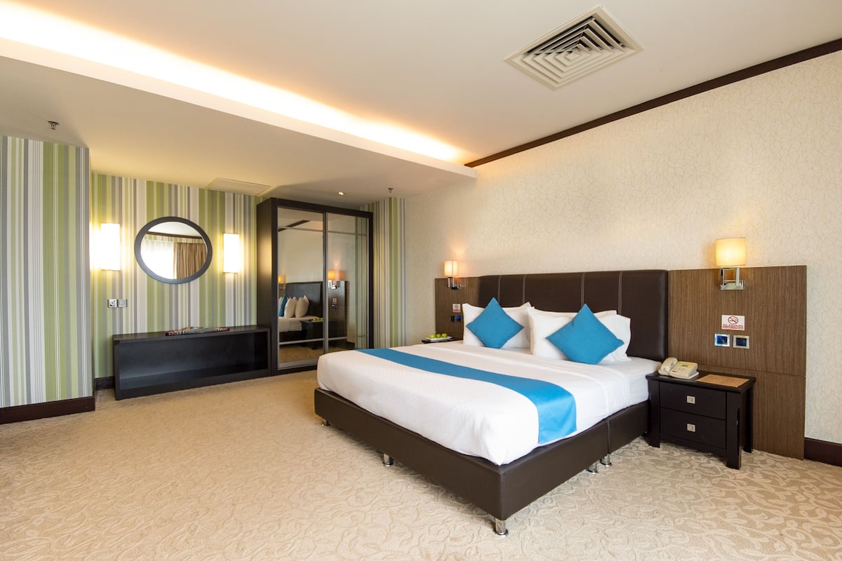 Executive Suite, 1 King Bed