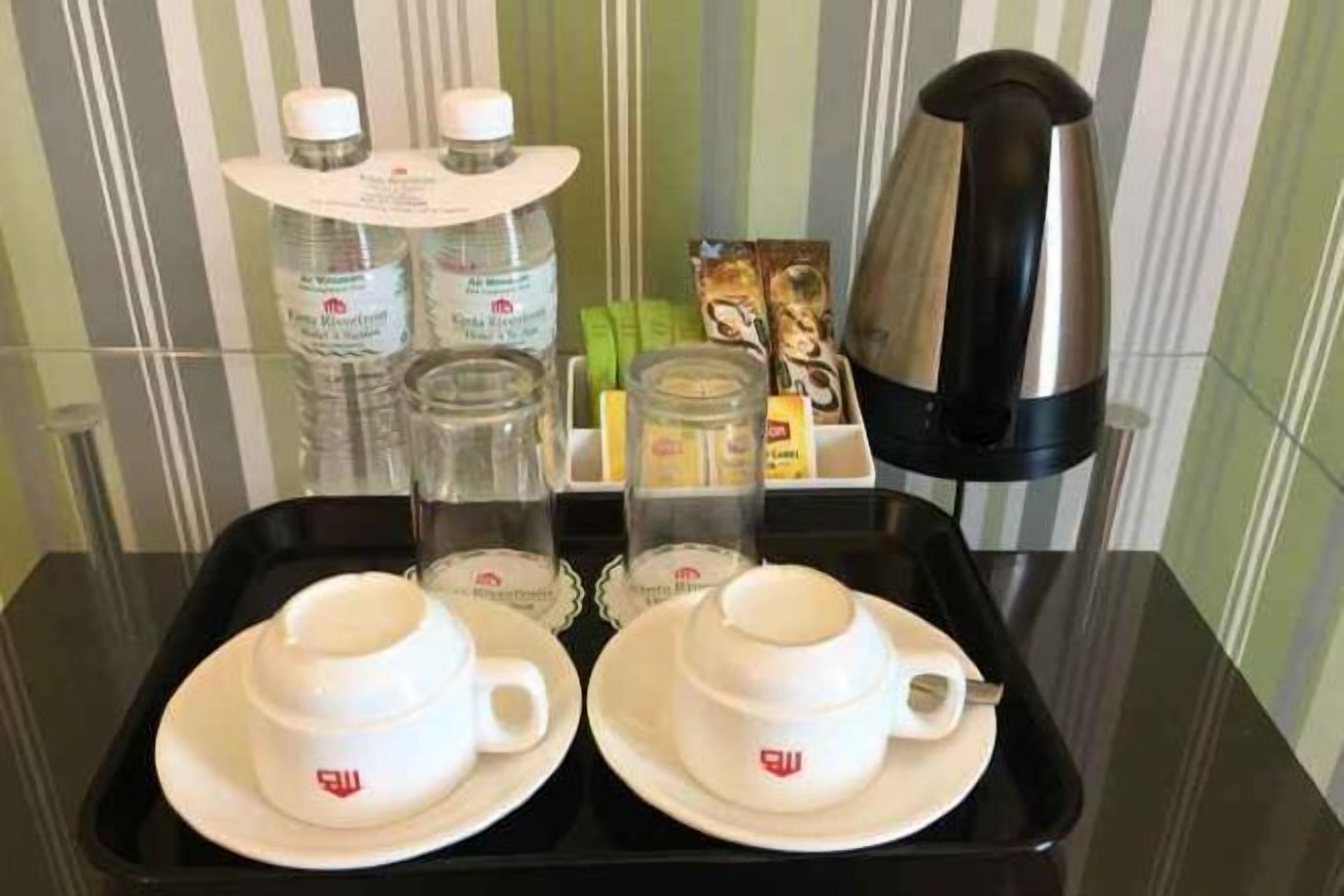 Kaffe og/eller kaffemaskine