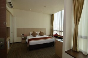 In-room safe, iron/ironing board, free WiFi, bed sheets