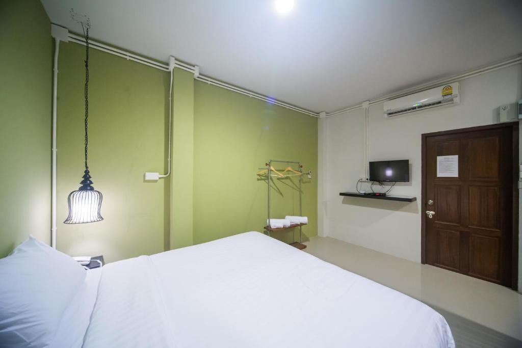 standard double room | 1 bedroom, free minibar, blackout curtains, free wifi